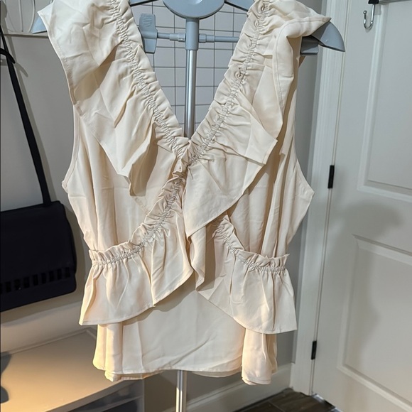 SHEIN Cream Ruffled Peplum Blouse - Picture 4 of 6
